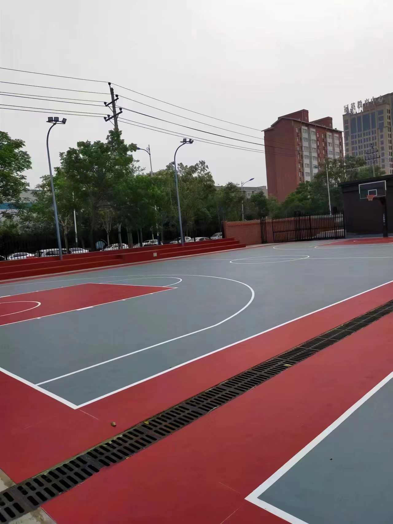 鄭州市某部隊硅PU籃球場(chǎng)